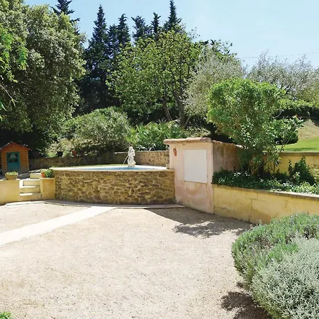 Casa de Férias Stunning In Pujaut With Kitchen